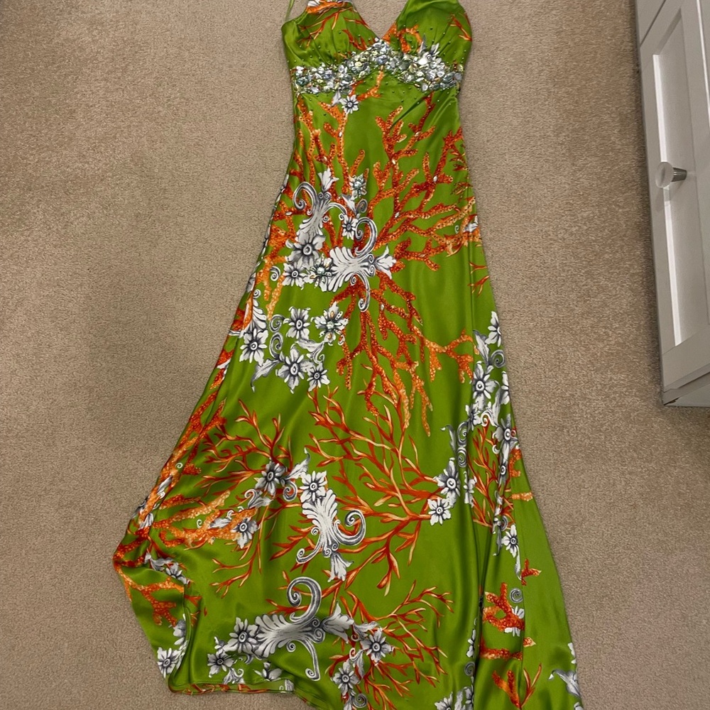 Elegant Green Floral Dress